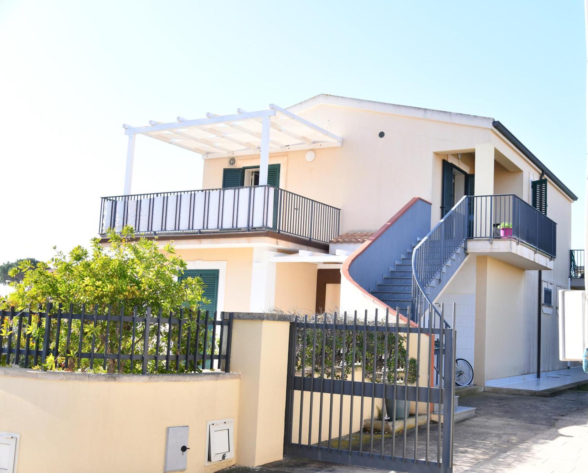Auri Apartment